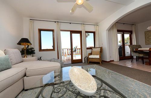 Avalon House | H881 - Hamilton Cove Villa 8-81