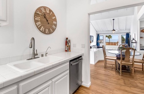 Avalon Condo | H961: Center unit / Building 9 / ONLY 12 steps + Breathtaking Ocean View