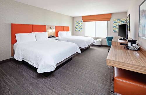 Chino Hills Hotel | Hampton Inn & Suites Chino Hills