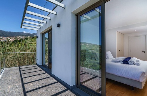 Calheta Villa | Heated Infinity Pool Villa BBQ Bar Valley Views Private Hillside Setting