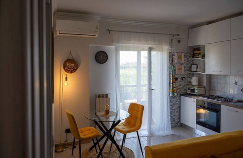 Ciampino Apartment | Hibiscus Apartment (Ciampino/Rome/Roma)