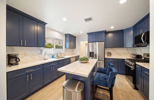 Lawndale House | Hidden South Bay Gem Manhattan/Redondo Beach
