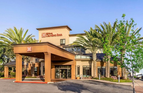 North Redondo Hotel | Hilton Garden Inn Los Angeles/Redondo Beach