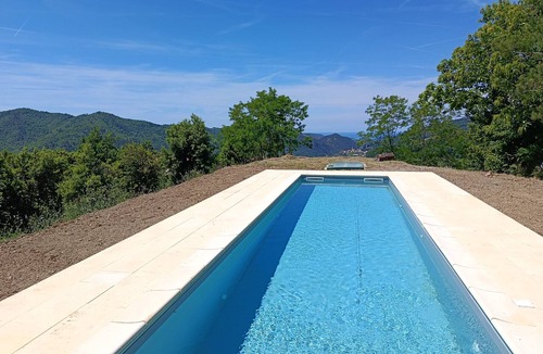 Velva Villa | Historic Villa Apt Panoramic Pool Near Cinque Terre & Sestri Levante