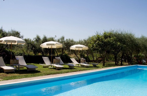 Tavarnelle Val di Pesa Villa | historic home in the heart of Chianti Villa Fillinelle suites Sernigi