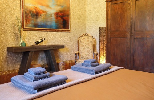 Castel Focognano Bed & Breakfast | Historical suite for writers and hikers
