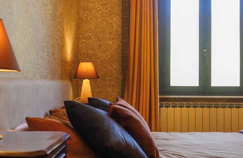 Castel Focognano Bed & Breakfast | Historical suite for writers and hikers