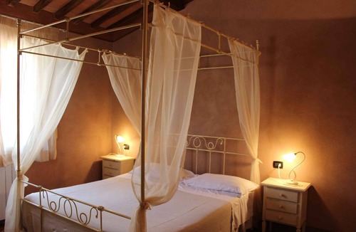 Monteverdi Marittimo Apartment | Holiday apartment with outdoor pool and air conditioning