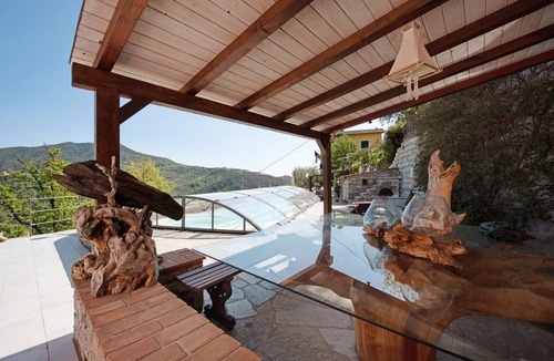 Casarza Ligure Apartment | Holiday Apartment "Villa Lice - Coronata" with Mountain View, Shared Pool & Wi-Fi