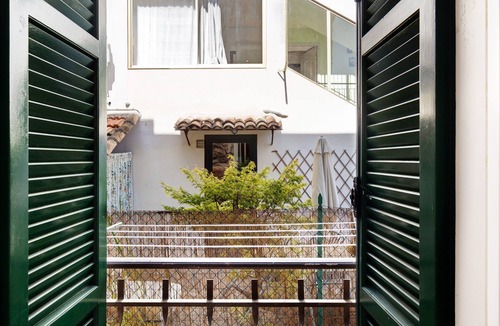 Dolceacqua Apartment | Holiday Apartment "Dolceacqua" with Wi-Fi