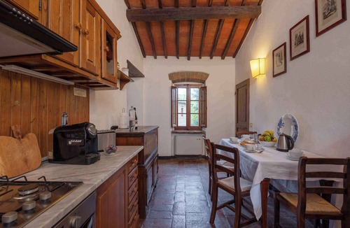 San Pietro a Cegliolo Apartment | Holiday apartment with outdoor pool and WiFi