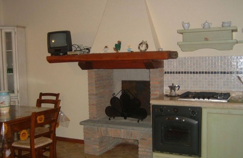 Castel Cellesi House | holiday flat 'Casa Verde' with pool