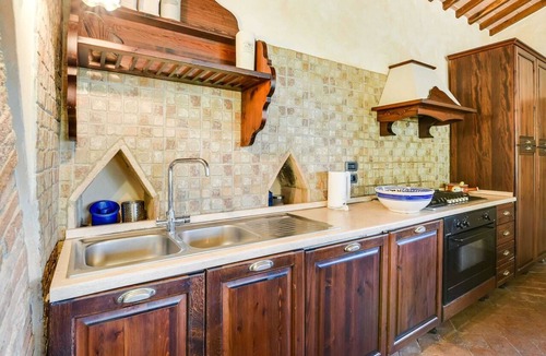 Celle sul Rigo House | Holiday Home in Celle Sul Rigo With Swimming Pool
