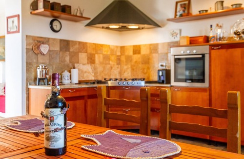 Magliano in Toscana House | Holiday Home "Assiolo" with Hill View & Private Garden