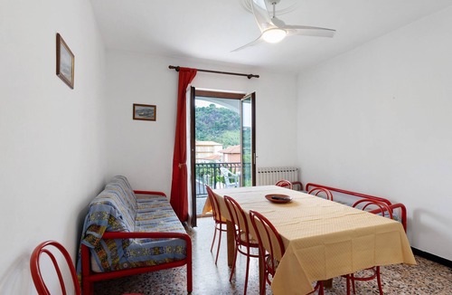 Diano Castello Apartment | Holiday Home '608' with Private Terrace and Shared Garden