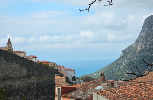 Maratea House | Holiday Home 'Cappuccina' with Mountain View