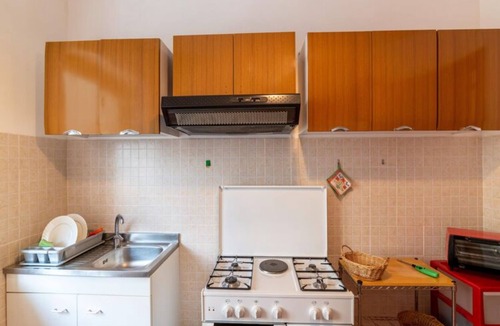 Polino House | Holiday Home "Casa Castiglia" with Private Garden