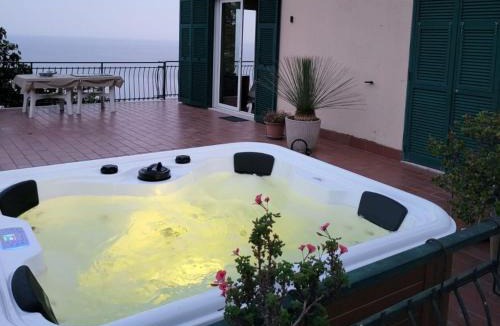 Ospedaletti House | Holiday Home Casa Cycas by Interhome