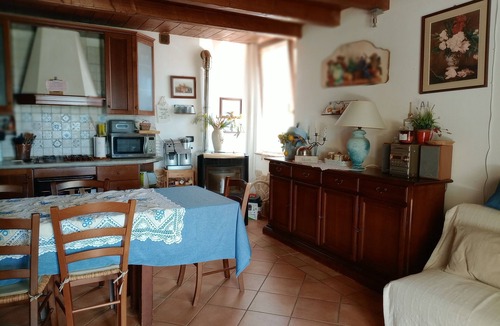 Tolentino House | Holiday Home "Casa degli Ulivi" with Private Pool and Wi-Fi