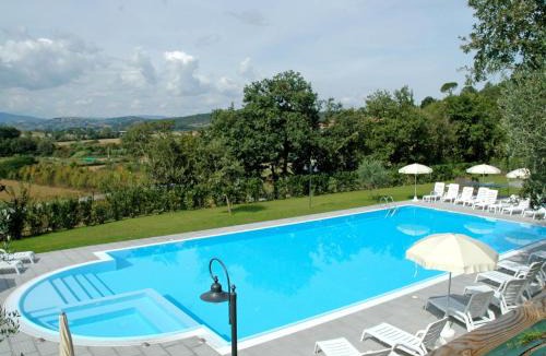 Popoltaio-Schiacciato House | Holiday Home Casa Graziani-1 by Interhome