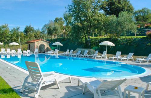 Popoltaio-Schiacciato House | Holiday Home Casa Graziani-1 by Interhome