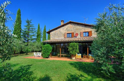 Cetona House | Holiday Home Casale Giulio by PosarelliVillas