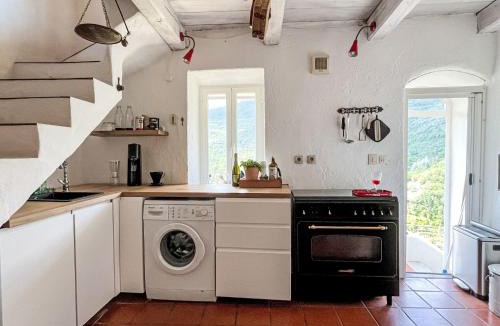 Borgomaro House | Holiday Home Castagna by Interhome