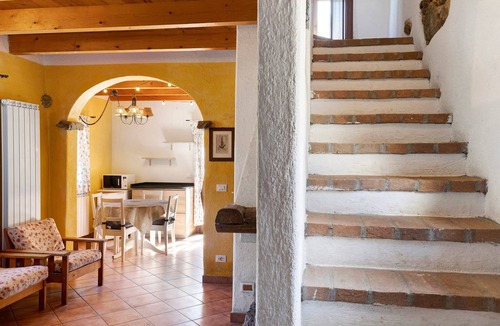 Rialto House | Holiday Home 'Del Fiume' with Mountain View and Private Garden