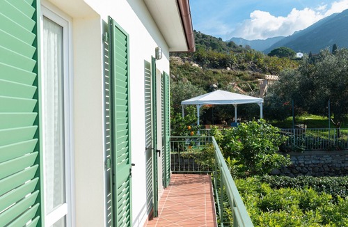 Patresi House | Holiday Home "Il Cisto" with Breathtaking Sea View