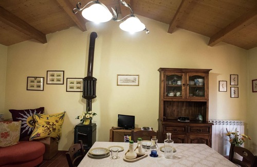 Paciano House | Holiday Home in Paciano with Swimming Pool,Terrace,Billiards