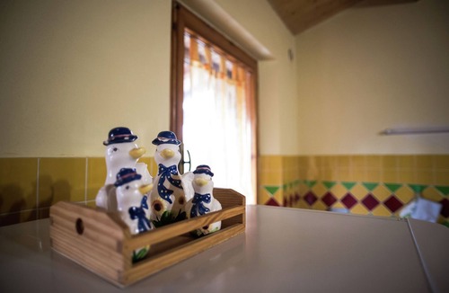 Paciano House | Holiday Home in Paciano with Swimming Pool,Terrace,Billiards