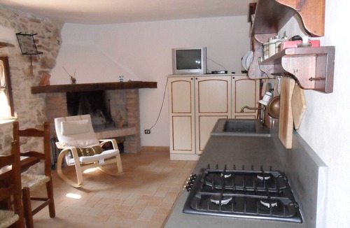 Terria House | Holiday Home 'Casa Di Silvia A Bernara' with Mountain View