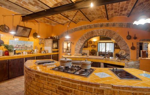 Montefiascone House | Holiday Home Montefiascone 96 With Outdoor Swimmingpool
