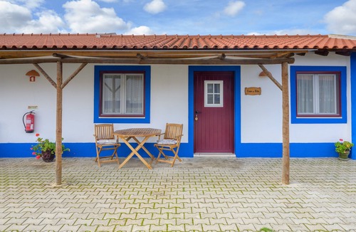 Sao Luis Apartment | Holiday Home 'Rita' with Mountain View, Wi-Fi and Air Conditioning