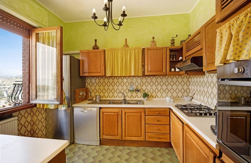 Bordighera House | Holiday Home 'Villa Gaia' with Sea View, Shared Pool & Wi-Fi