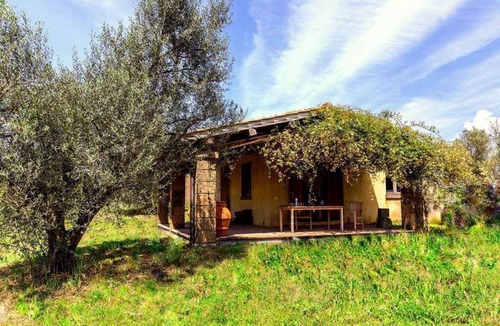 Tuscania House | Holiday home with terrace and garden