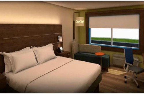 Northwest Anaheim Hotel | Holiday Inn Express Fullerton-Anaheim by IHG