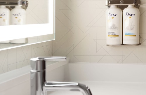 Hawthorne Hotel | Holiday Inn Express Los Angeles Airport Hawthorne by IHG