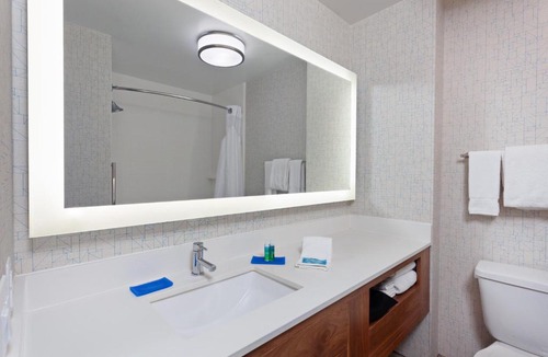Los Angeles Hotel | Holiday Inn Express Los Angeles LAX Airport by IHG