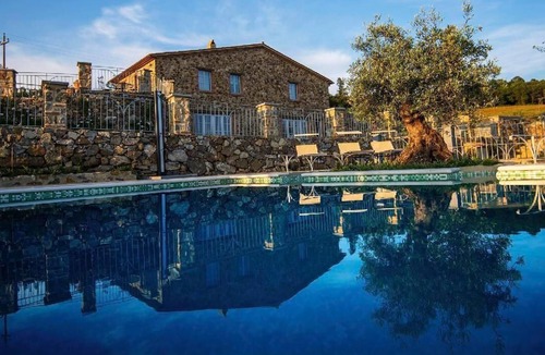Trevinano House | Holiday villa 'Casale Galli' with its own pool