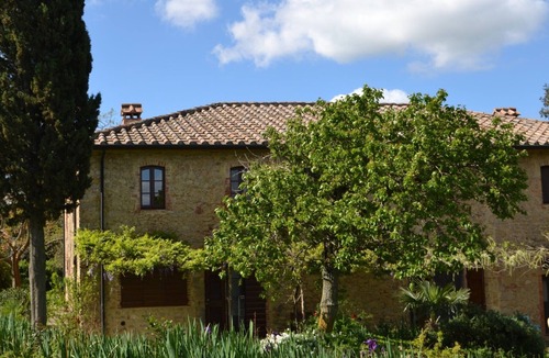 Pomarance Apartment | Holiday, where Tuscany is still authentic. 16th c. Villa, Infinity pool: Quercia