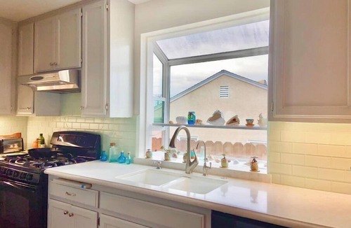 Seaside House | Hollywood Riviera Casa Pacifica “Coastal Gem” Spa- Torrance/Redondo Beach