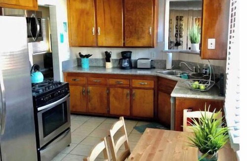 Los Angeles House | Home Away From Home