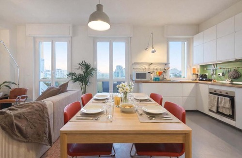 Zona Lancetti Apartment | Homeby, Casa Matteo