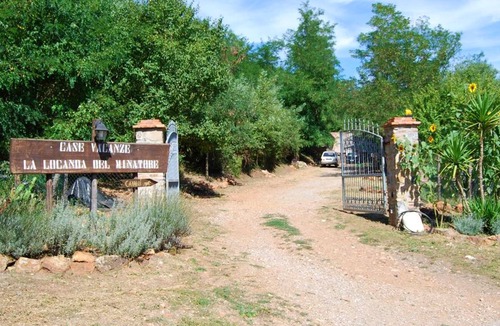 Massa Marittima Apartment | Homerez - Beautiful appartement for 5 ppl. with shared pool at Massa Marittima