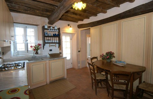 Caste House | Homerez - Beautiful house for 5 ppl. with terrace at Riccò del Golfo