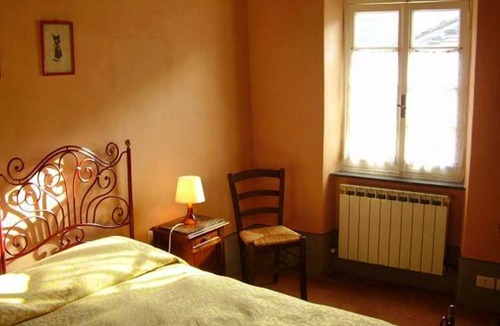 Caste House | Homerez - Beautiful house for 5 ppl. with terrace at Riccò del Golfo