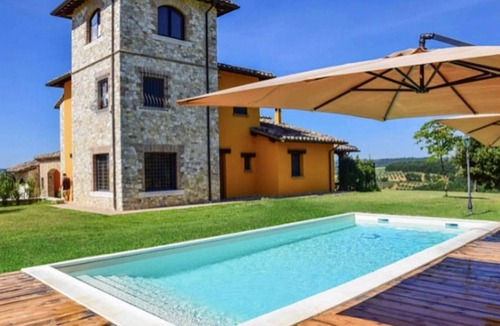 Montecampano Villa | Homerez - Big villa for 10 ppl. with swimming-pool at Montecampano
