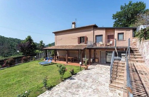 Colpetrazzo House | Homerez - Cozy house near Spoleto with parking included