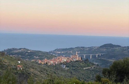 Civezza Apartment | HOST4U - AGRITURISMO Il Geco IV, Appartamento con Terrazza
